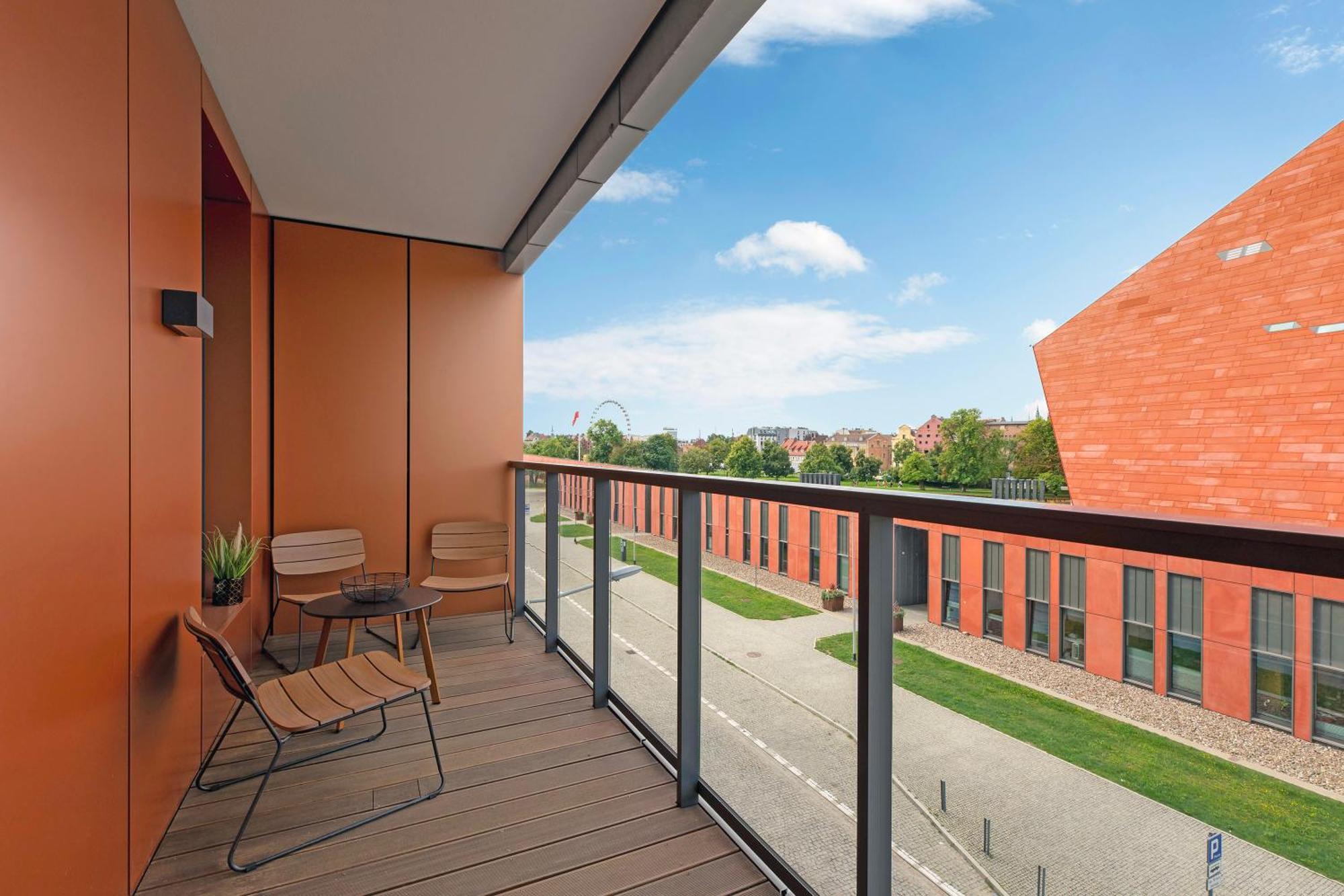 Blue Mandarin Riverside Premium Sauna & Gym Gdansk Room photo