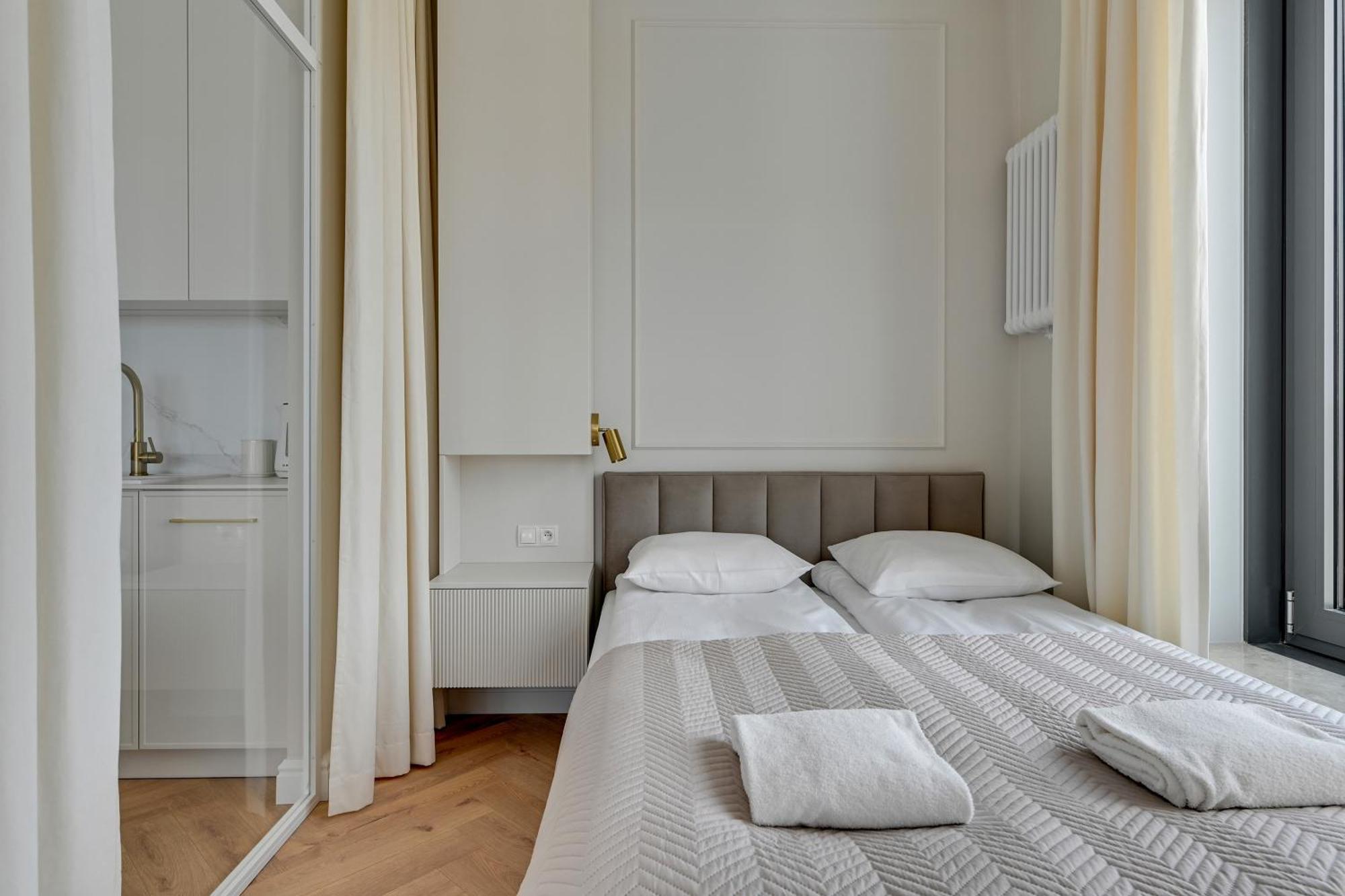 Blue Mandarin Riverside Premium Sauna & Gym Gdansk Room photo